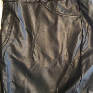 Hue vegan leather leggings
